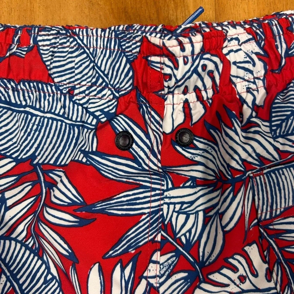 Eddie‎ Bauer Men’s Tropical Red and Blue Swim Trunks Size XL